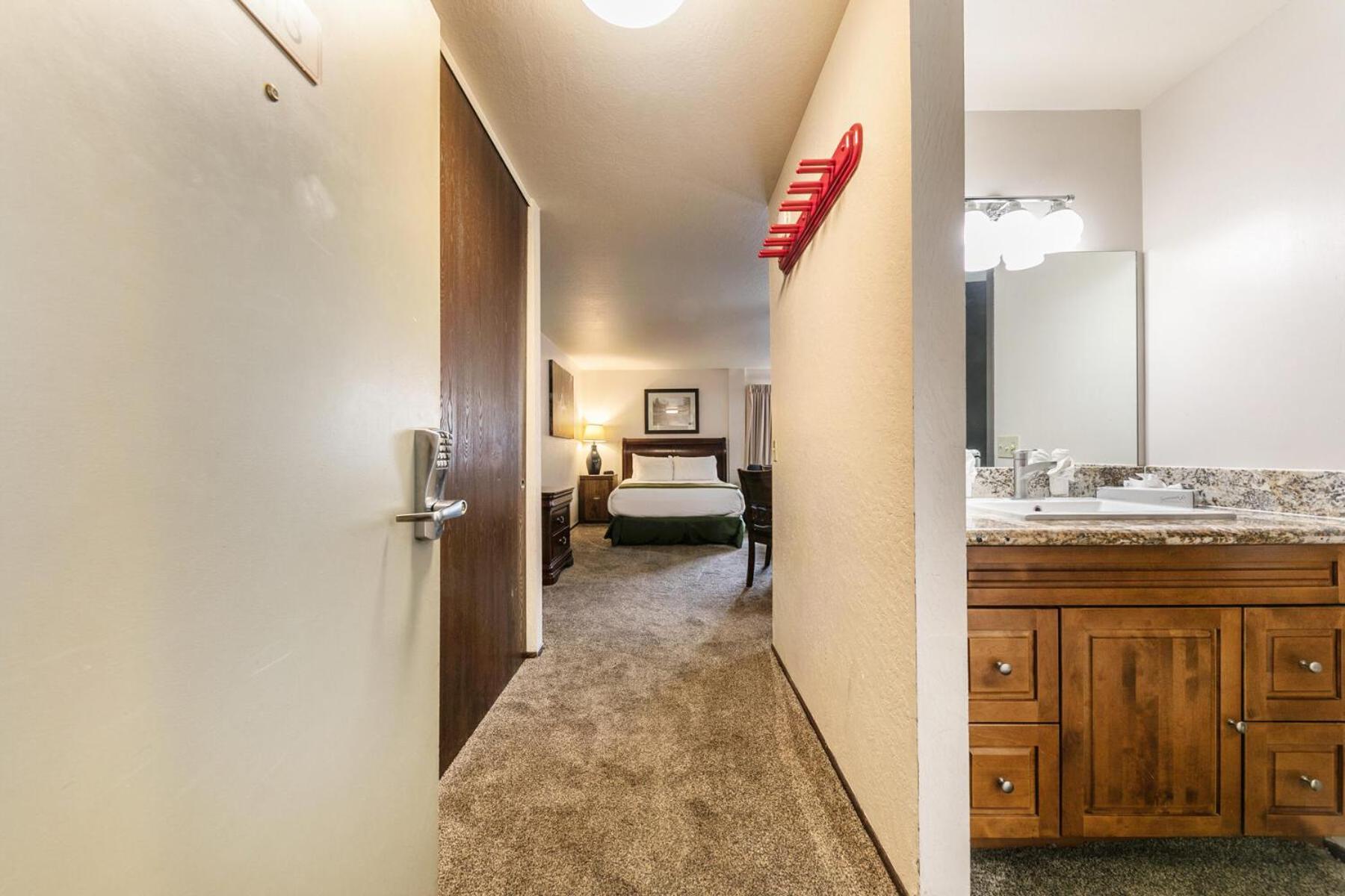 Cozy Studio W/Kitchenette Easily Accessible #113 At Donner Lake Village Тракі Екстер'єр фото